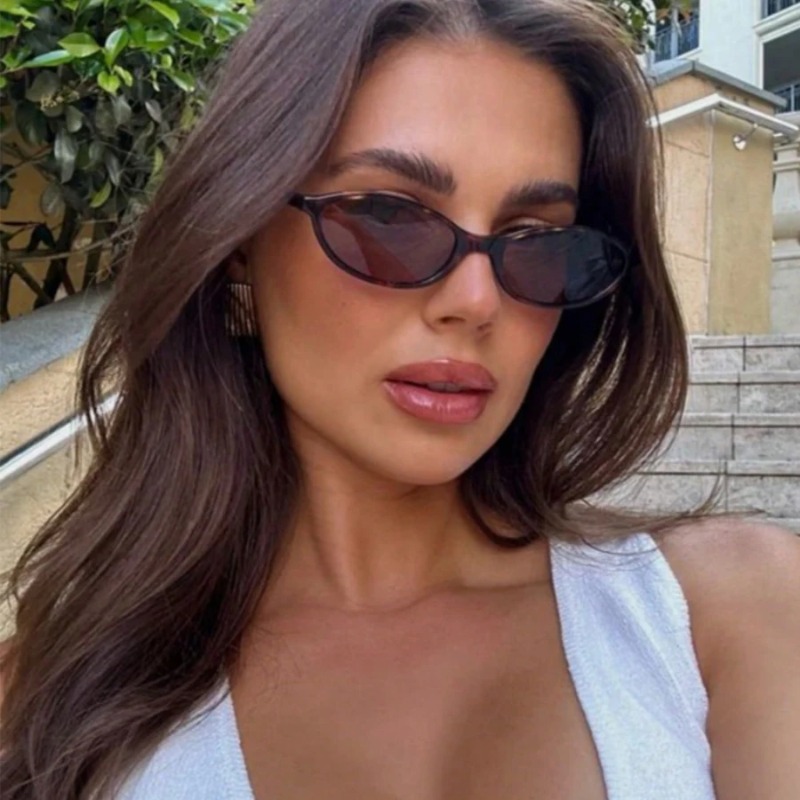 نظارات شمسية بإطار بيضاوي عتيق - مراجعة Street Fashion Glasses وسعره