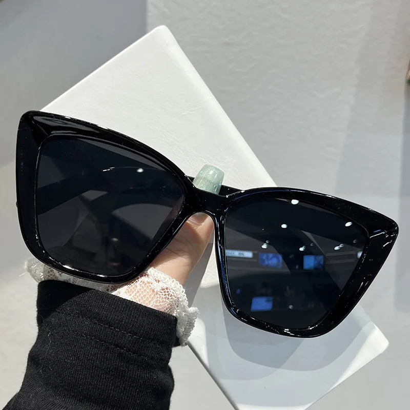 نظارات شمسية عصرية بتصميم عين  - مراجعة Street Fashion Glasses وسعره